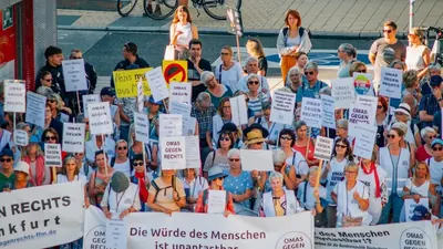 Arbeitgeber legen Tarifgespräche im Handel auf Eis
