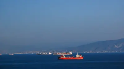 Huthi-Angriffe auf saudische Tanker: Öl über 100 Dollar