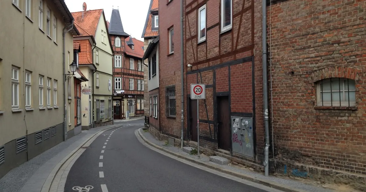 Traverse auf Oktobermarkt in Nastätten stürzt ein